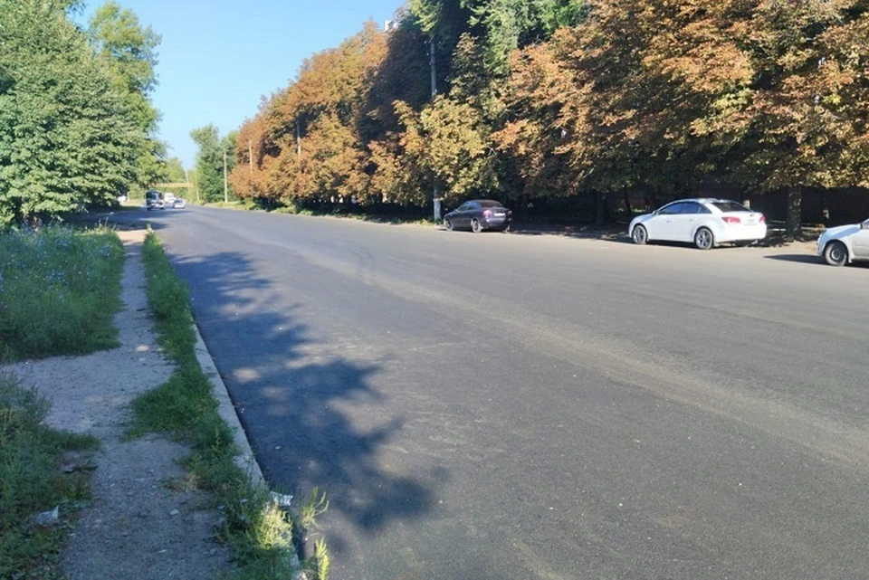 В Красном Луче на одной из улиц отремонтировали дорогу. Фото - Минтранс РБ