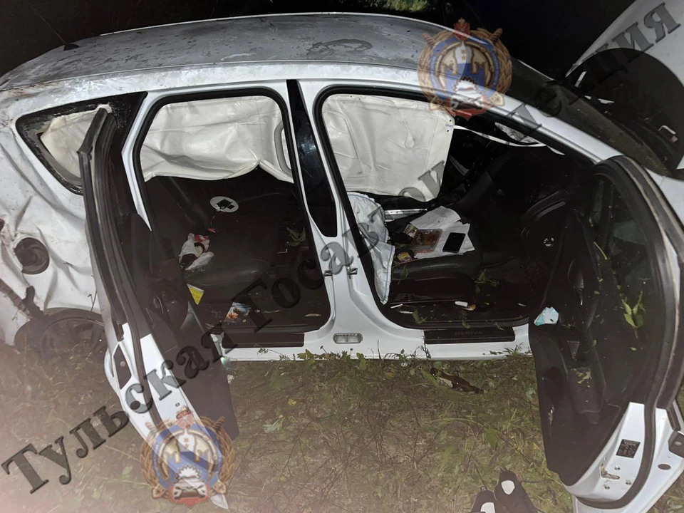 В Каменском районе водитель автомобиля Opel не справился с управлением и съехал в кювет