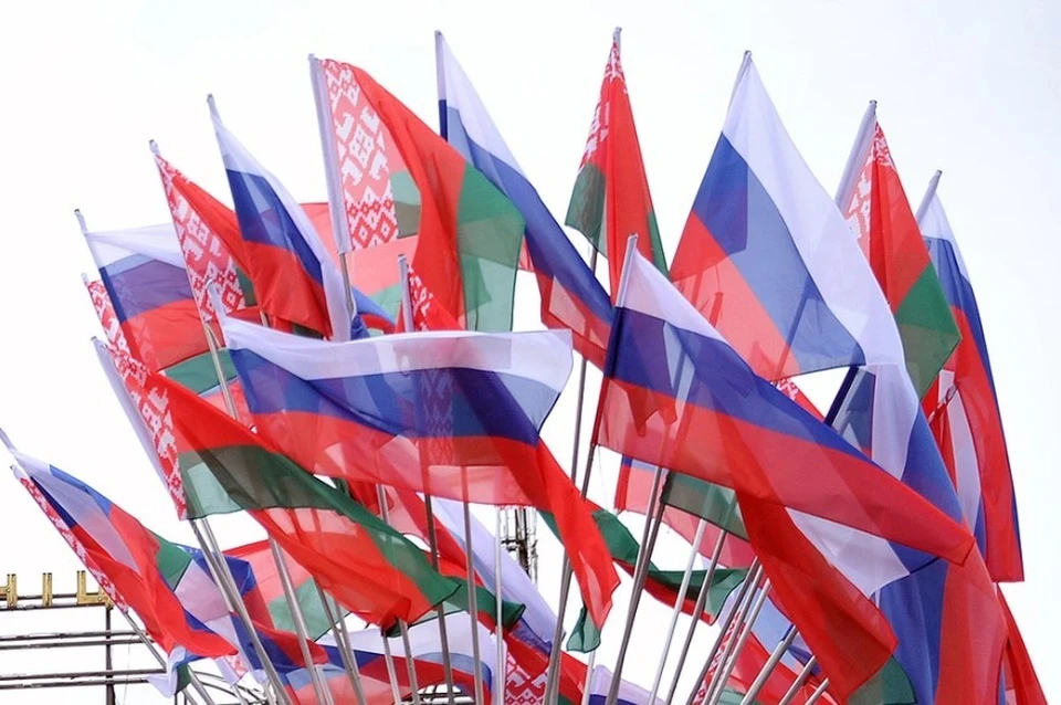 Грызлов: Россия ответит всем возможным оружием на любое нападение на Минск