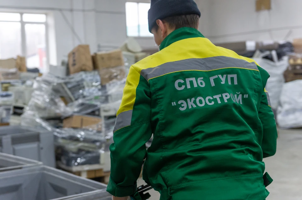 2,5 тысячи ртутных ламп собрали в Выборгском районе Петербурга.