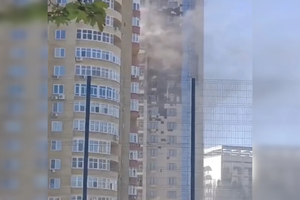 Украинский боеприпас попал в недостроенный жилой дом в центре Донецка. Фото: соцсети