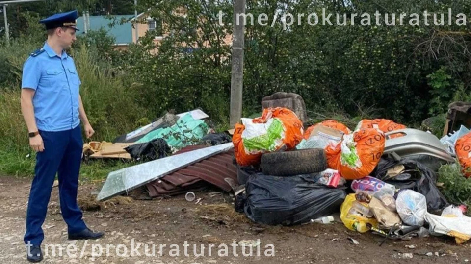 В Закоском районе прокуратура обнаружила две несанкционированные свалки