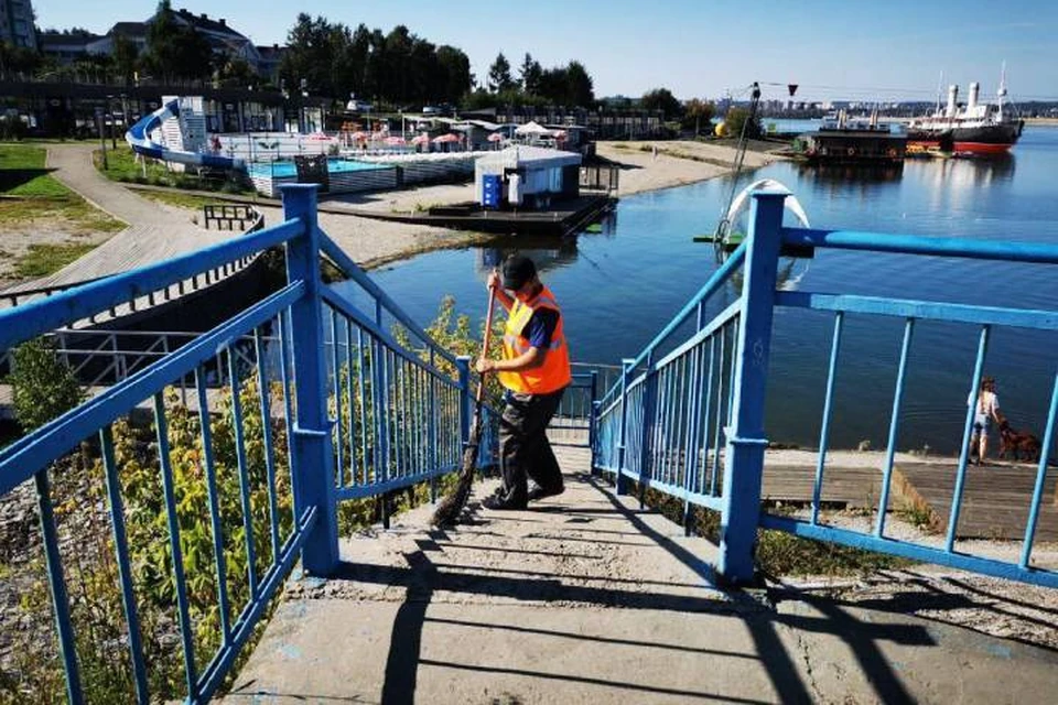 В Иркутске ведется круглосуточная уборка дорог
