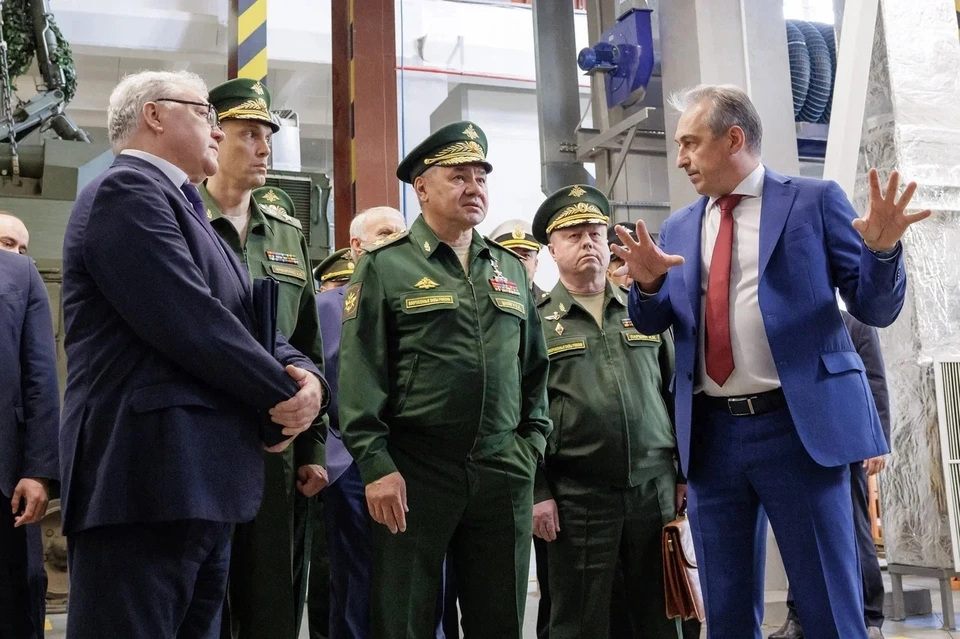 Сергей Шойгу проинспектировал выполнение гособоронзаказа в Тульской области