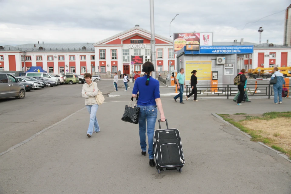 Примечательно, что почти половина уезжающих предпочла соседние сибирские регионы
