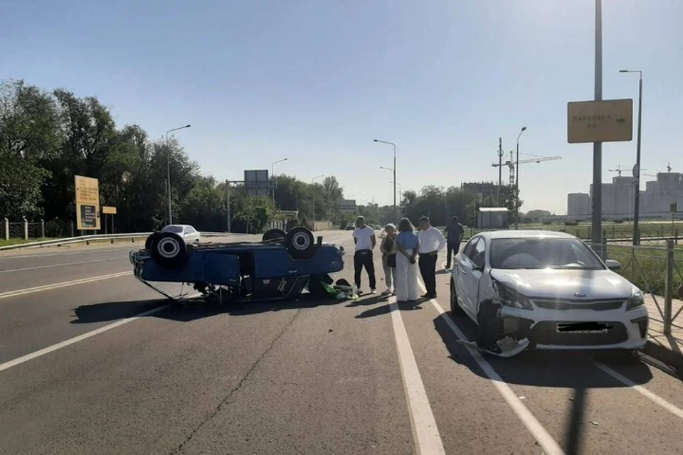 Авария произошла рано утром. Фото: отдел пропаганды УГИБДД России по Ростовской области