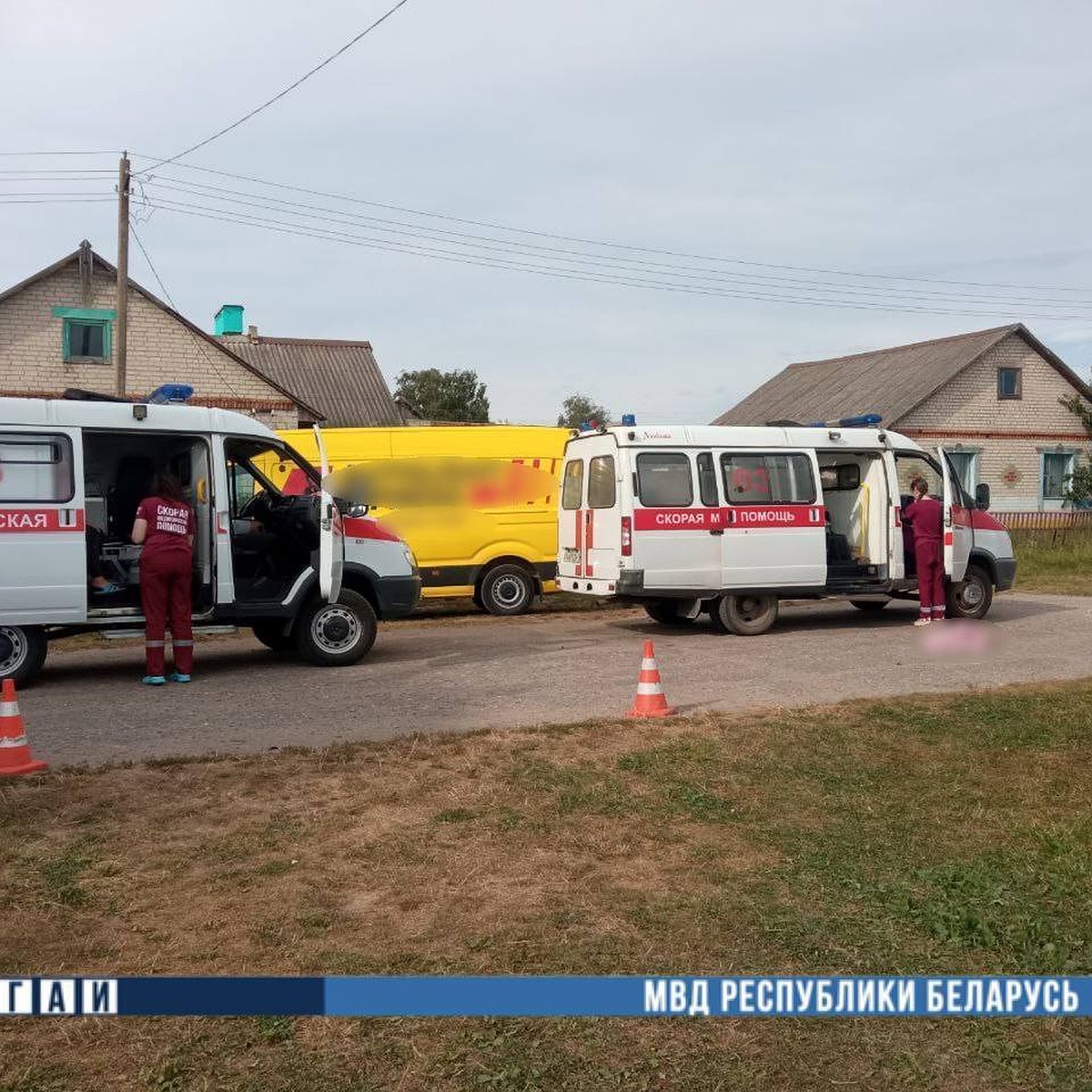 Под Добрушем грузовой автомобиль сбил насмерть полуторогодовалого мальчика  - KP.RU