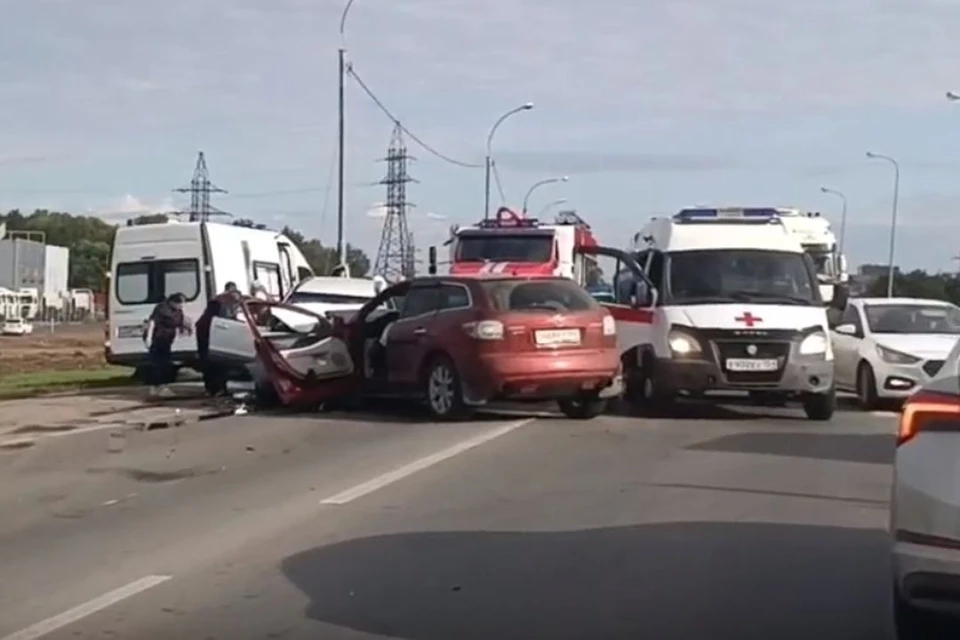 «Три человека в больнице»: в городе Обь случилось массовое ДТП -KPRU