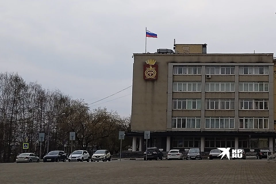 В мэрии Нижнего Тагила заявили, что остановки починят по гарантии