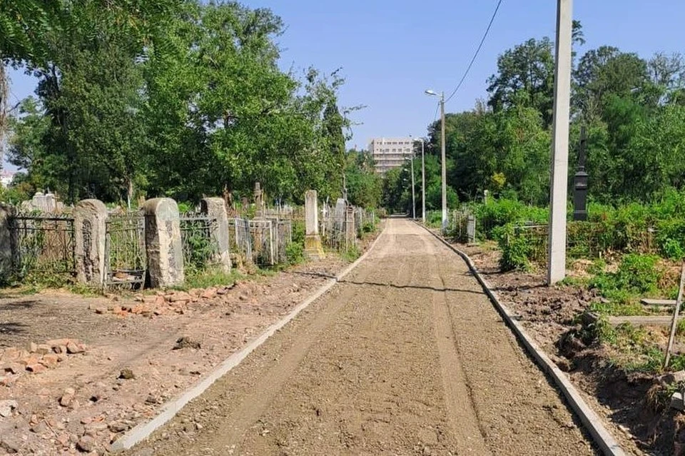 В Краснодаре на 40% благоустроили Всесвятское кладбище Фото: krd.ru