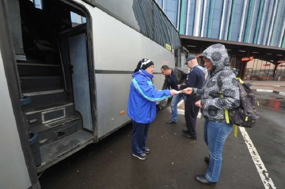 Минтранс увеличил количество автобусных рейсов на маршруте Луганск-Перевальск