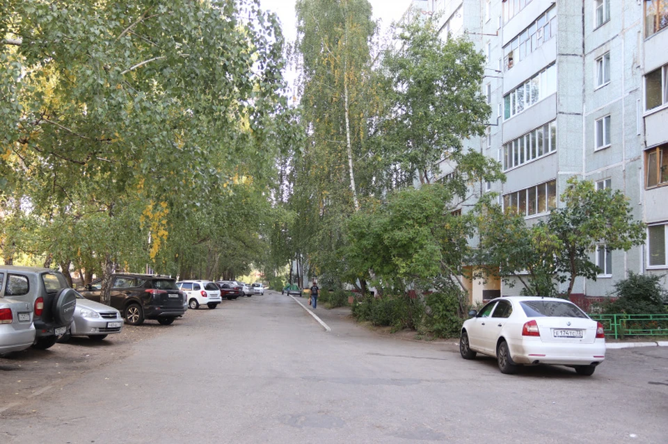В Ульяновске комиссия начала обследовать дворовые территории, которые приведут в порядок в 2024 году. Фото УГД