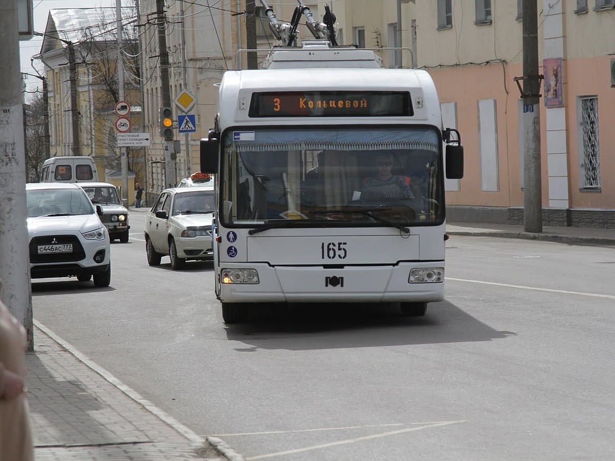 Житель Калуги пожаловался на работу троллейбуса - KP.RU