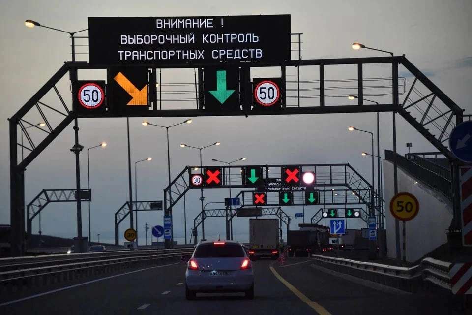 Хуснуллин: движение автомобилей по Крымскому мосту запустят в ближайшую неделю