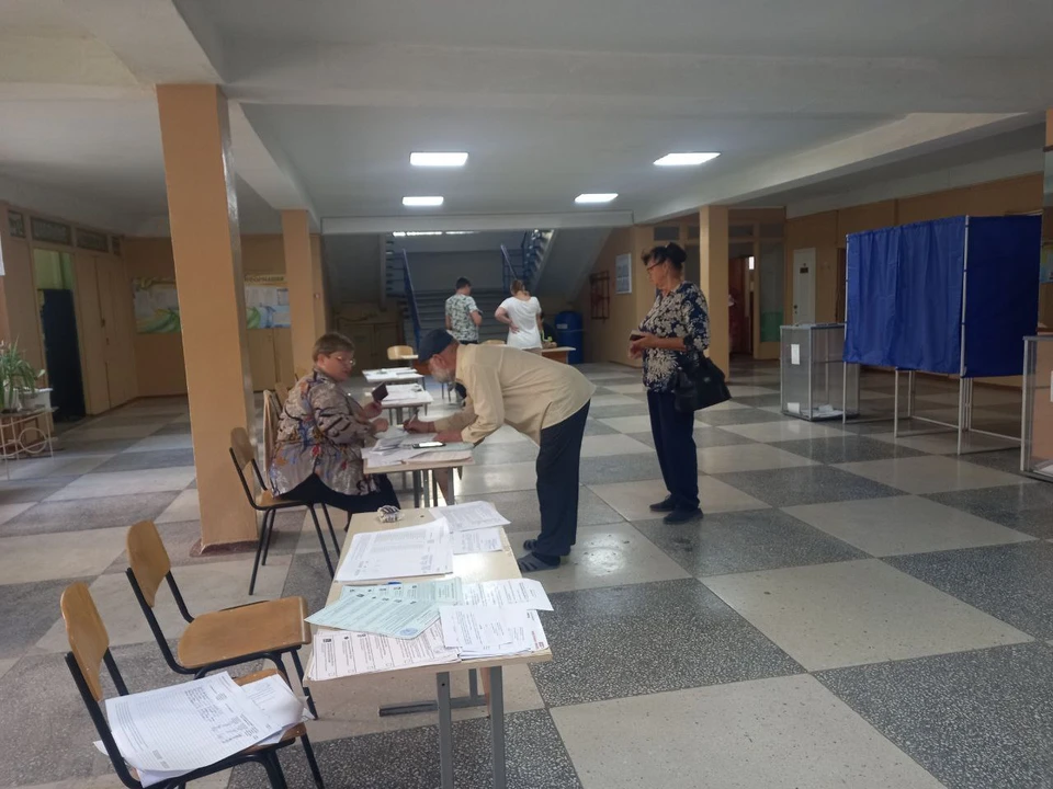 В ЛНР проходит заключительный день голосования на выборах. Фото: архив "КП"