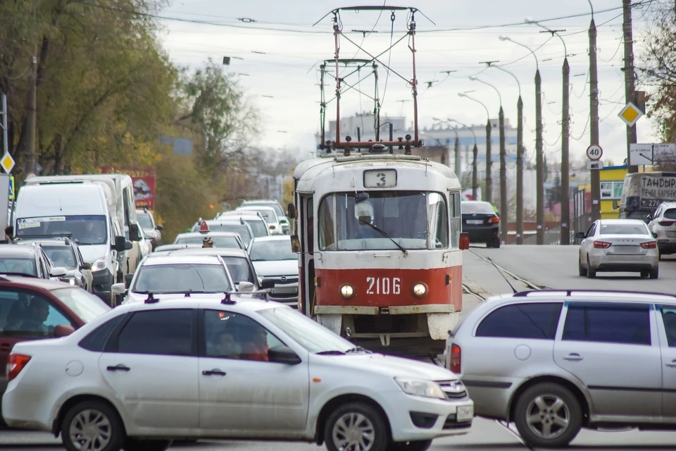 Движение трамваев по ул. Чернореченской закроют на время работ на теплосетях