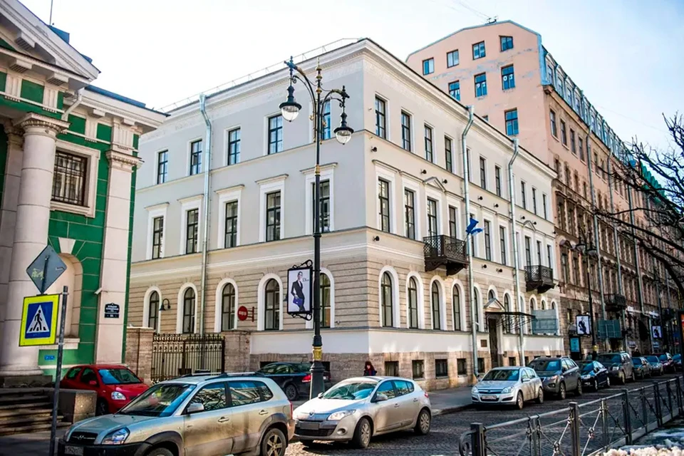 Финляндия ищет покупателя Культурно центра в Петербурге. Фото: Helsingin sanomat