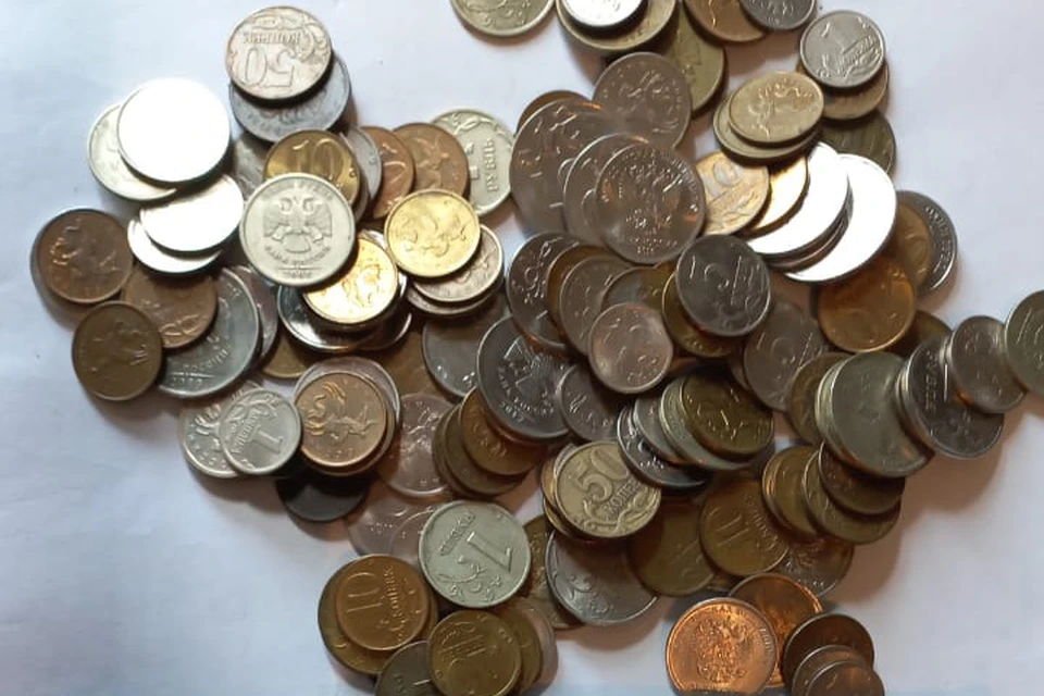 Полицейский из Ангарска коллекционирует редкие монеты. Фото: Александр Назаров