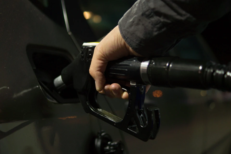 В Сыктывкаре снова зафиксировали рост цен на бензин