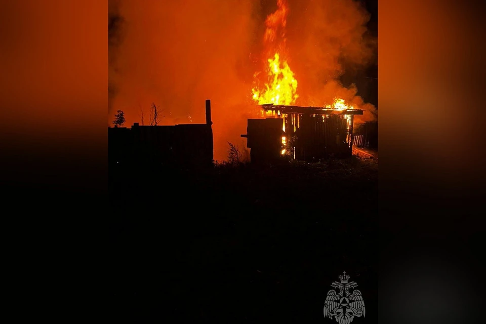 В Липецкой области сгорели четыре надворные постройки