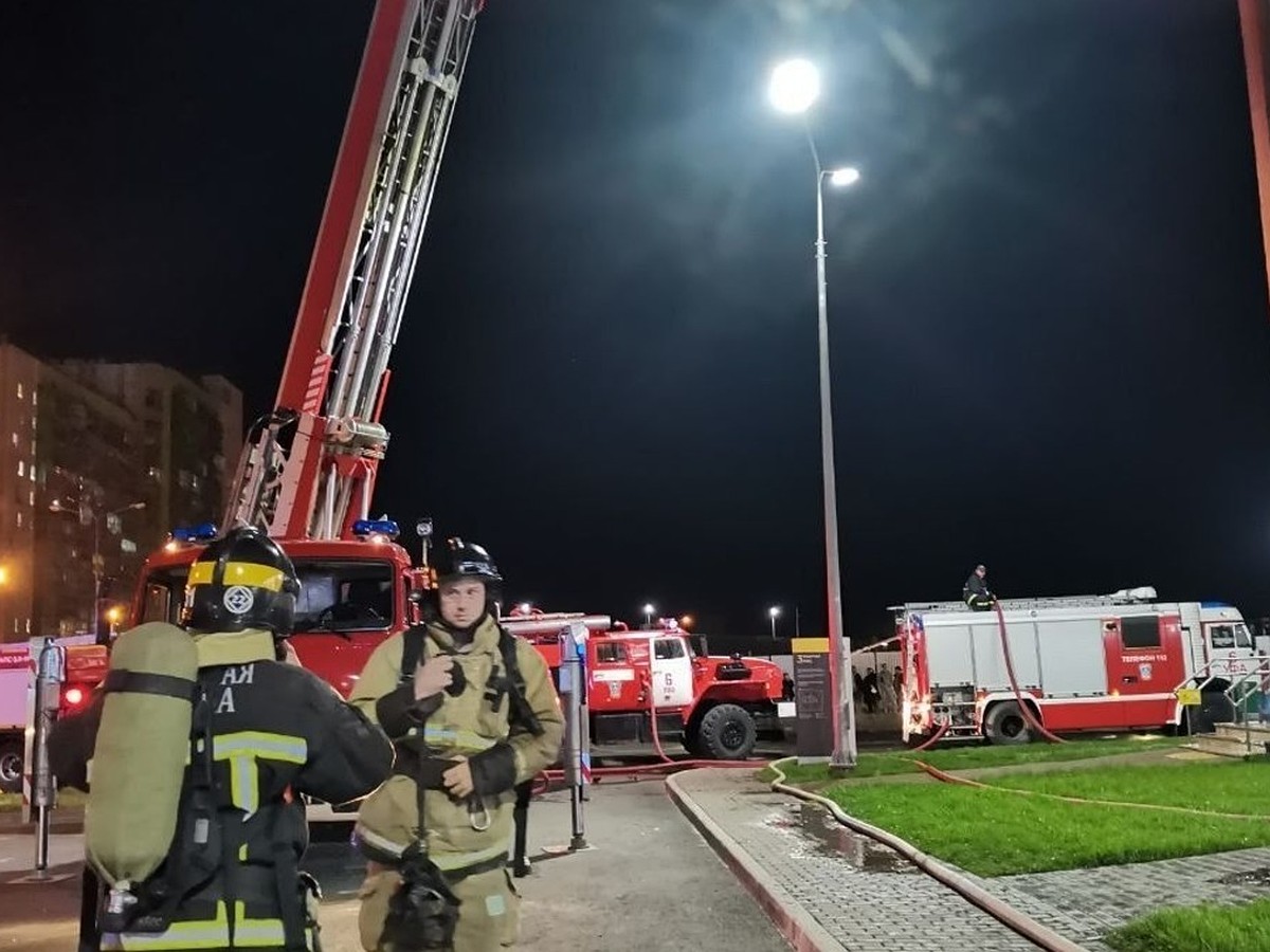 В Уфе 150 человек эвакуировались из горящего дома в микрорайоне Дёмы - KP.RU