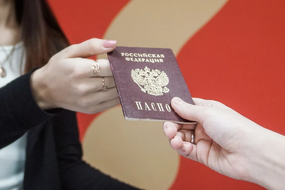 В полиции озвучили статистику замены паспортов в Новосибирской области.