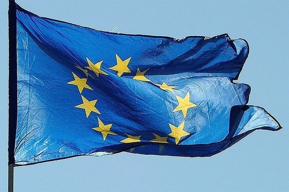 Bloomberg: ЕК в октябре может начать переговоры по вступлению Украины в Евросоюз
