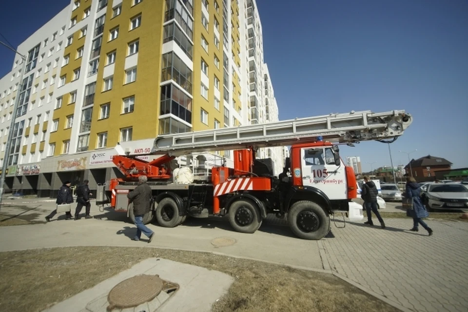 В Екатеринбурге из-за пожара эвакуировались 35 человек