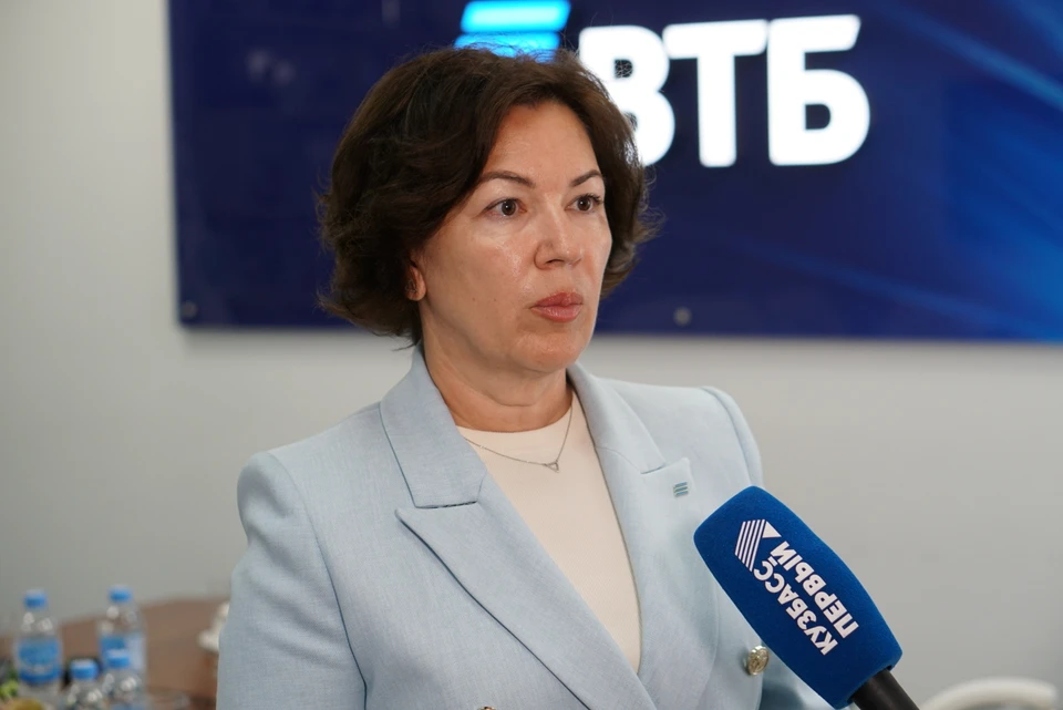 Управляющий банка ВТБ в Кузбассе Анжелика Рогожкина подвела итоги работы розничного направления за 8 месяцев 2023 года. Фото: Пресс-служба банка ВТБ.