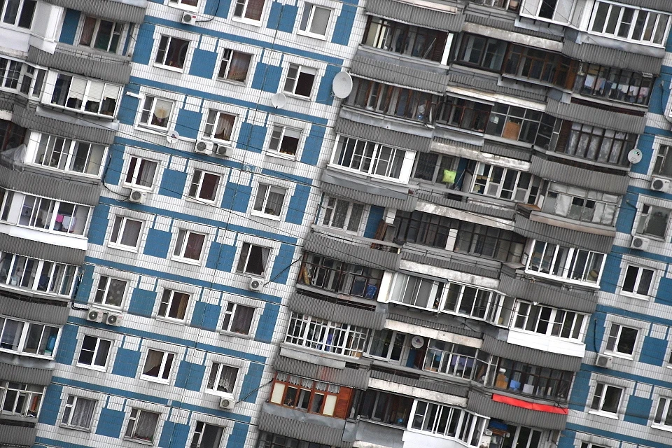 В Москве трехлетний мальчик выпал из окна 4 этажа
