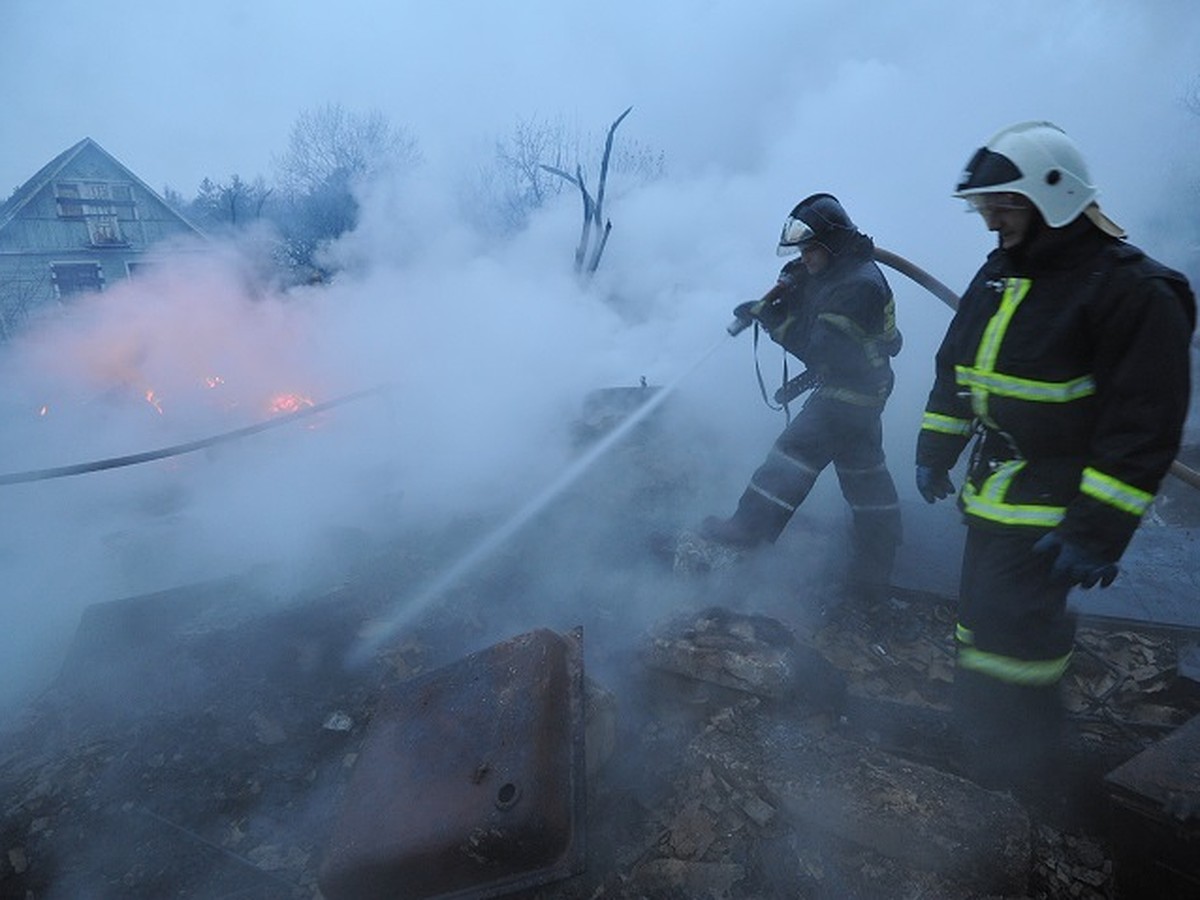 Пожар в Хабаровске 4 октября 2023, Ремесленная, 12: причина, что произошло,  погибшие - KP.RU