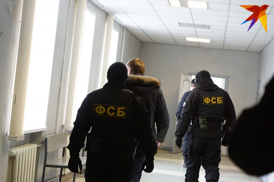 В результате тренировки, «террористы» и взрывное устройство были обезврежены.