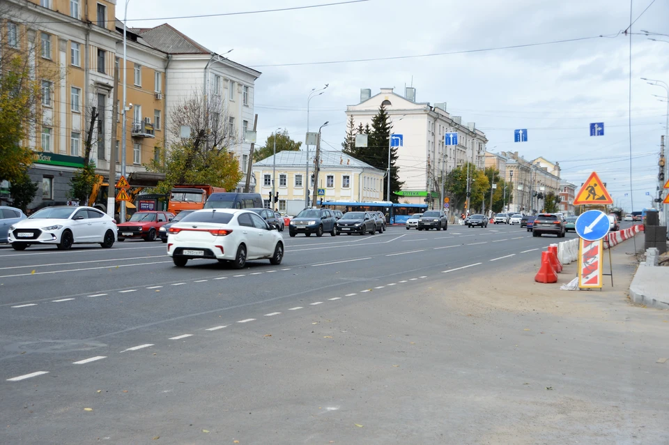 На Тверском проспекте завершена укладка верхнего слоя асфальта, нанесена дорожная разметка Фото: администрация Твери