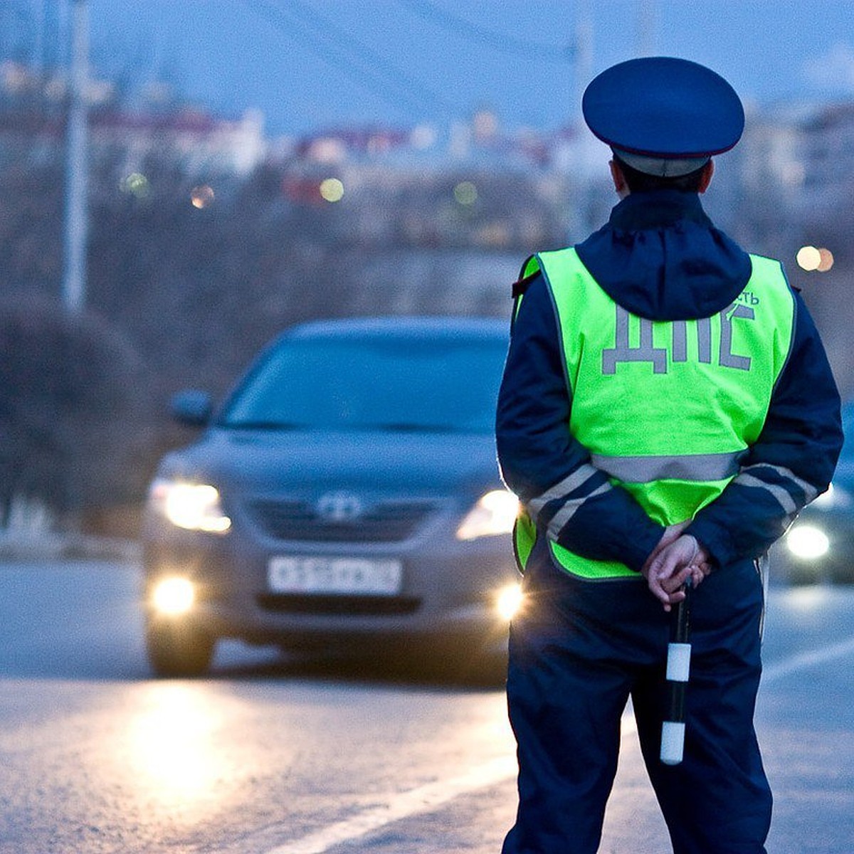 Массовое ДТП в Сочи: «Порше» протаранил автомобили прямо во дворе дома -  KP.RU