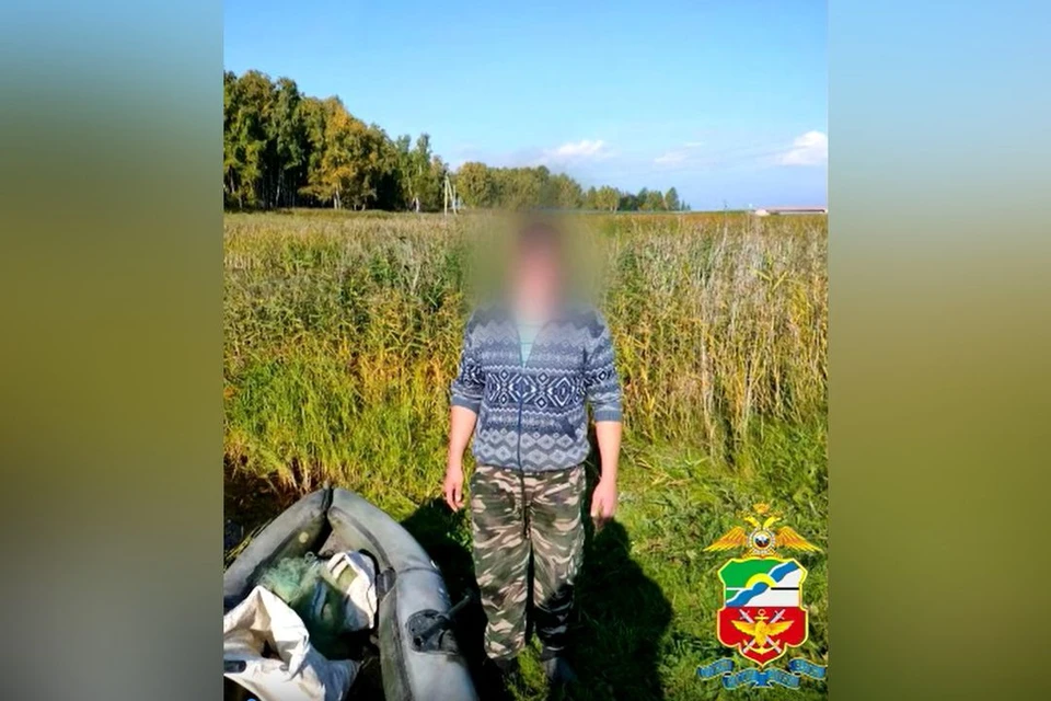 Сибиряк рыбачил на Новосибирском водохранилище. Фото: стоп-кадр из видео УТ МВД России по СФО