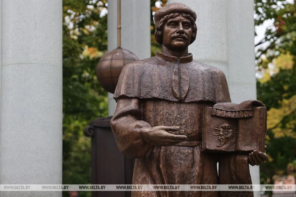 В центре Минска появился памятник шести выдающимся белорусским деятелям. Фото: БелТА