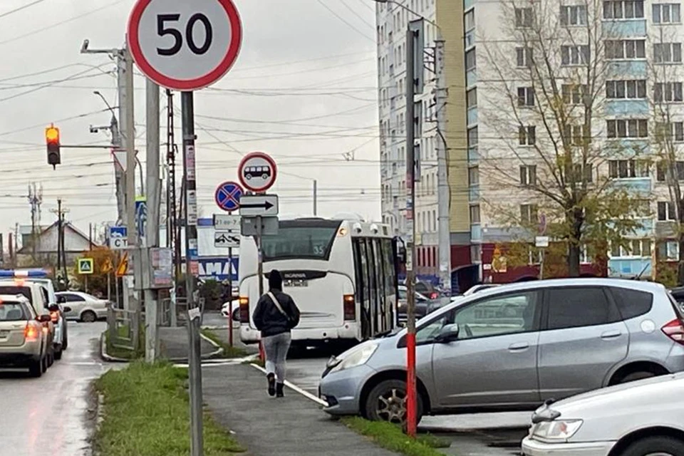 Других пассажиров автобуса попросили пересесть на другой рейс