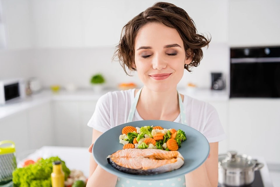 В ходе исследований те женщины, которые ели больше овощей и меньше красного мяса, испытывали меньше симптомов посттравматического стрессового расстройства.
