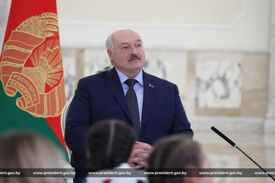 Лукашенко сказал, что в Беларуси будут строить дополнительный цех по штамповке кузова. Фото: president.gov.by