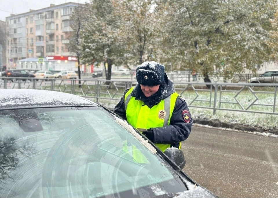 В непогоду рекомендуется избегать резких маневров, которые могут привести к потере управления. Фото: ГИБДД Самарской области