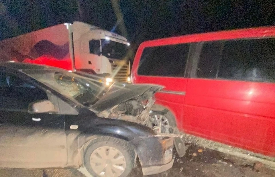 В массовом ДТП на трассе М-2 «Крым» под Тулой пострадали 5 человек