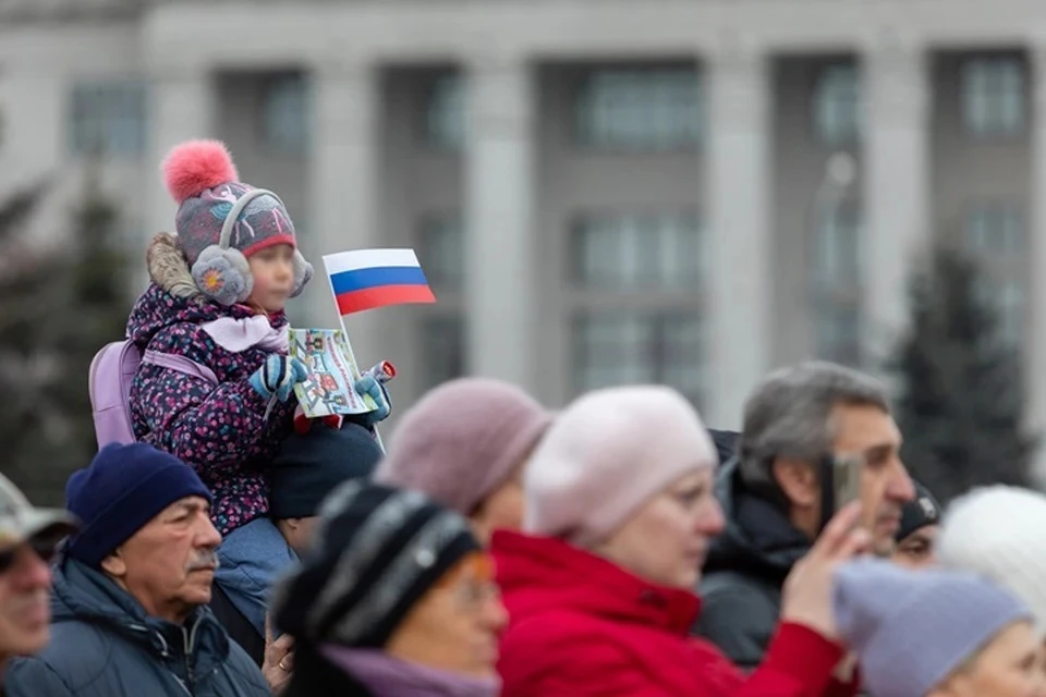 Собираясь погулять в День народного единства, захватите зонтики!
