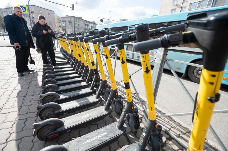 Петербург стал лидером по количеству смертельных ДТП с участием электросамокатов - с начала года погибло четыре человека.