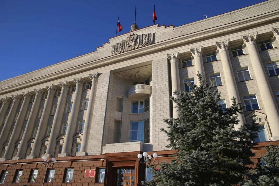 Руководители Красноярского края поздравили жителей с Днем народного единства