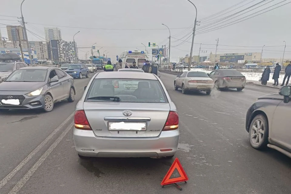 В Новосибирске пенсионер на иномарке сбил подростка. Фото: Госавтоинспекция по Новосибирску
