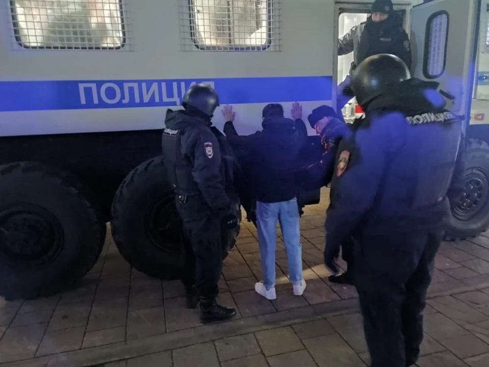 Полиция задержала 50 человек на улице Почтовой в Рязани