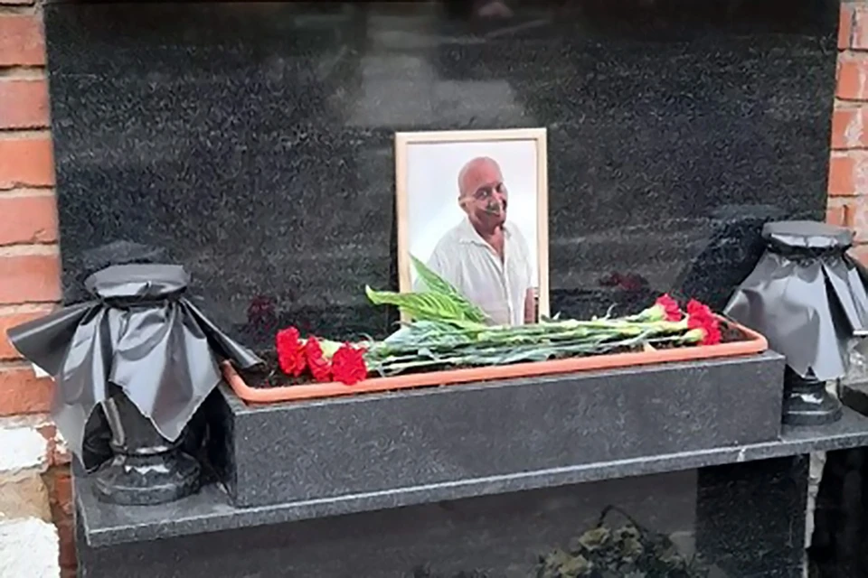 Прах Вячеслава Гришечкина захоронили на Новодевичьем кладбище. Фото: Максим Миллер
