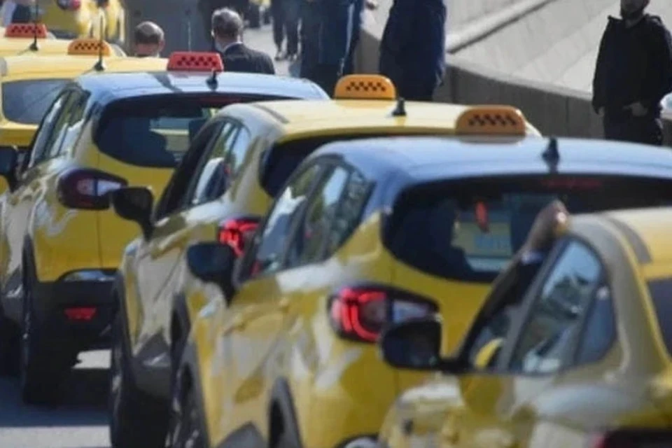 В Кировской области откроется горячая линия по услугам такси и каршеринга