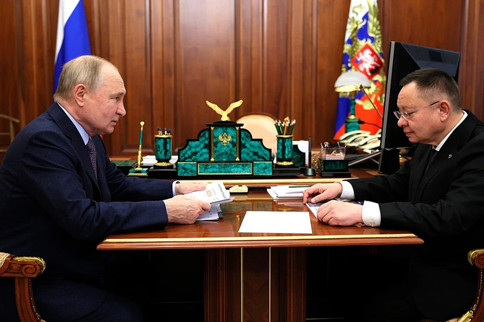 У Владимира Путина во вторник прошла важнейшая встреча с министром строительства Иреком Файзуллиным.