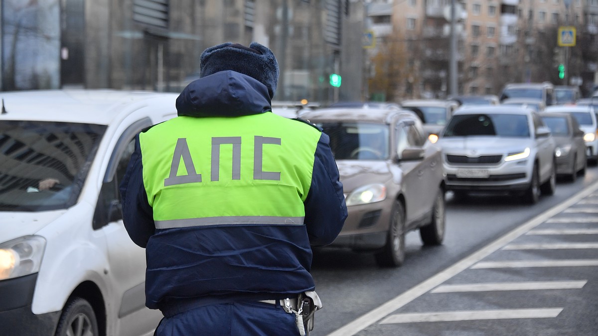 ДПС вне стереотипов: чем занимаются автоинспекторы и что могут делать  водители - KP.RU